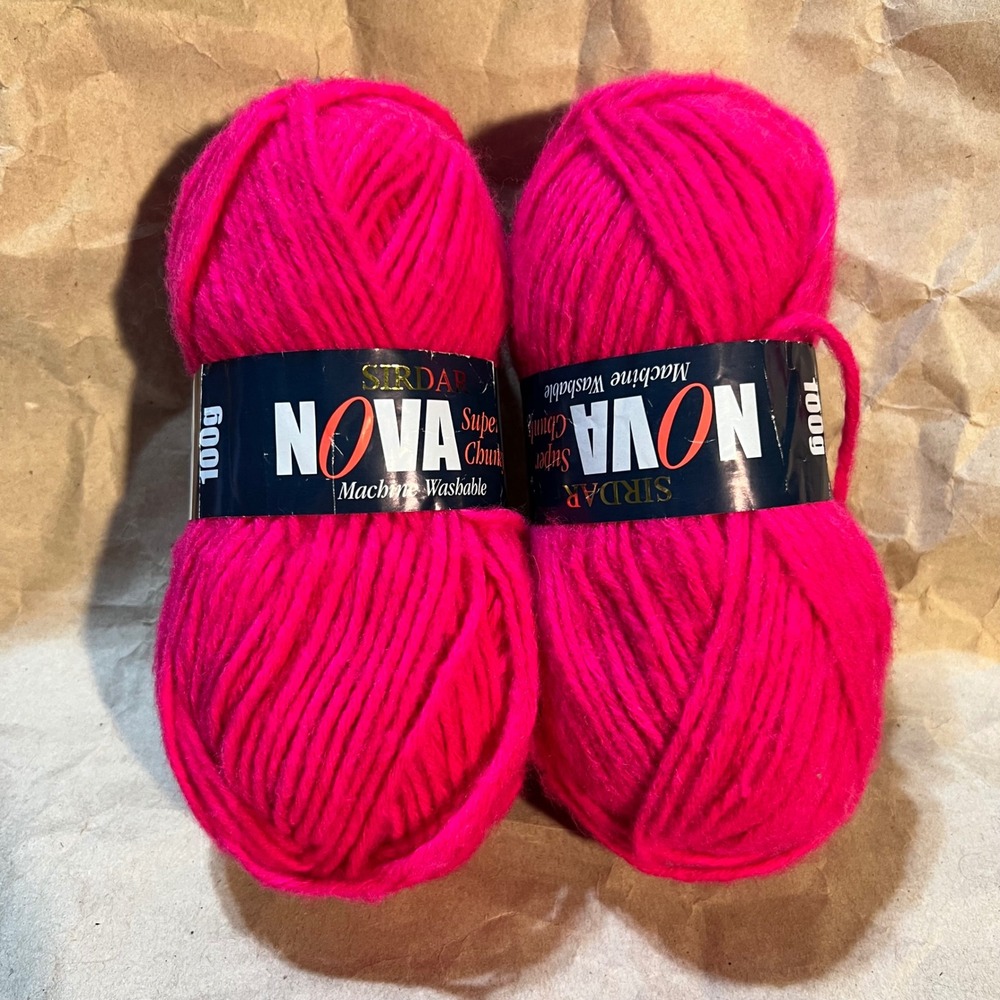 Sirdar 200g Nova Super Chunky Yarn Pink Shade 904 Wool Blend 2 Skeins